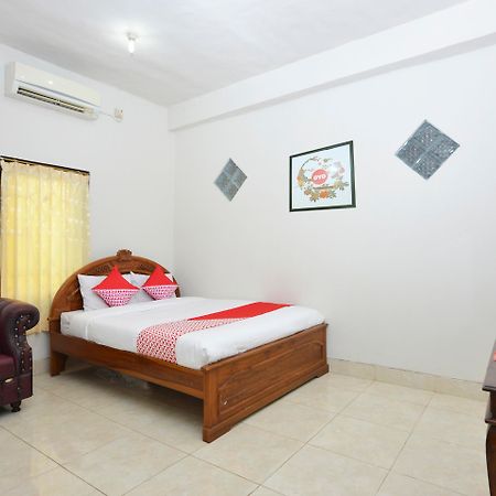 Oyo 586 Hotel Wijaya Kalasan Exterior foto