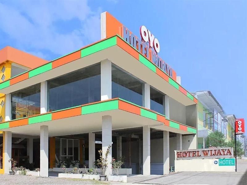 Oyo 586 Hotel Wijaya Kalasan Exterior foto