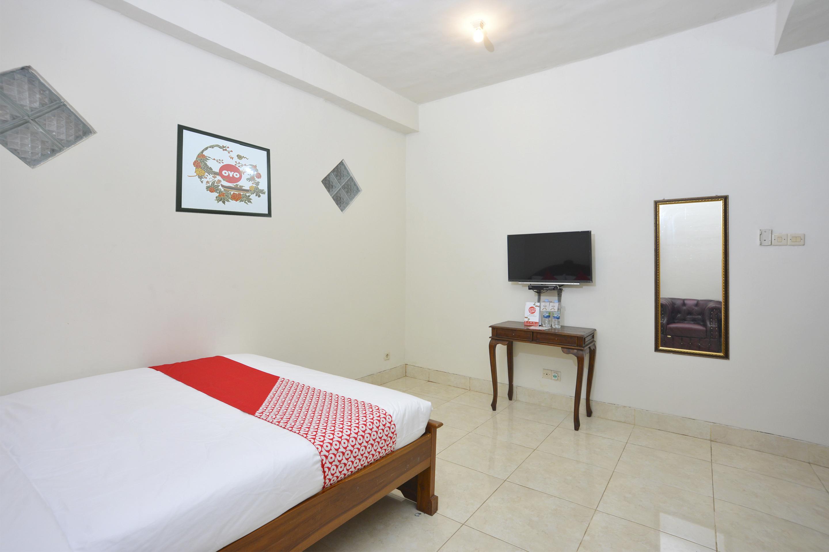 Oyo 586 Hotel Wijaya Kalasan Exterior foto