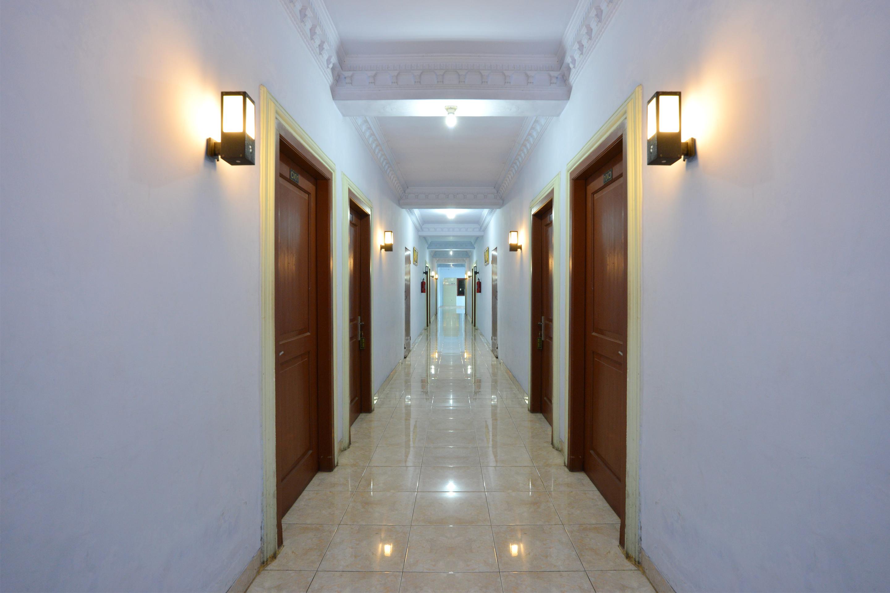 Oyo 586 Hotel Wijaya Kalasan Exterior foto